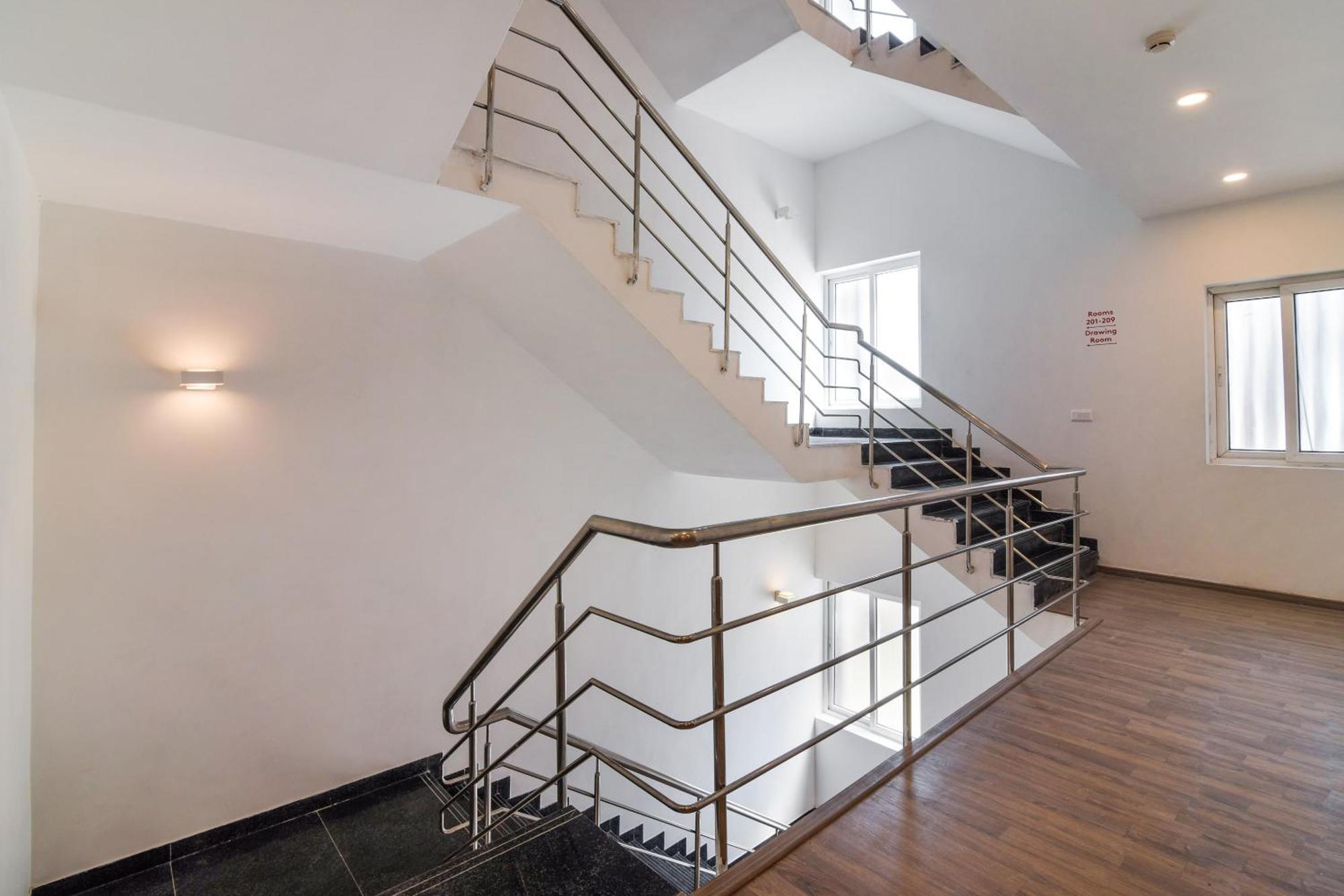 Super Townhouse Xotel Chennai Luaran gambar