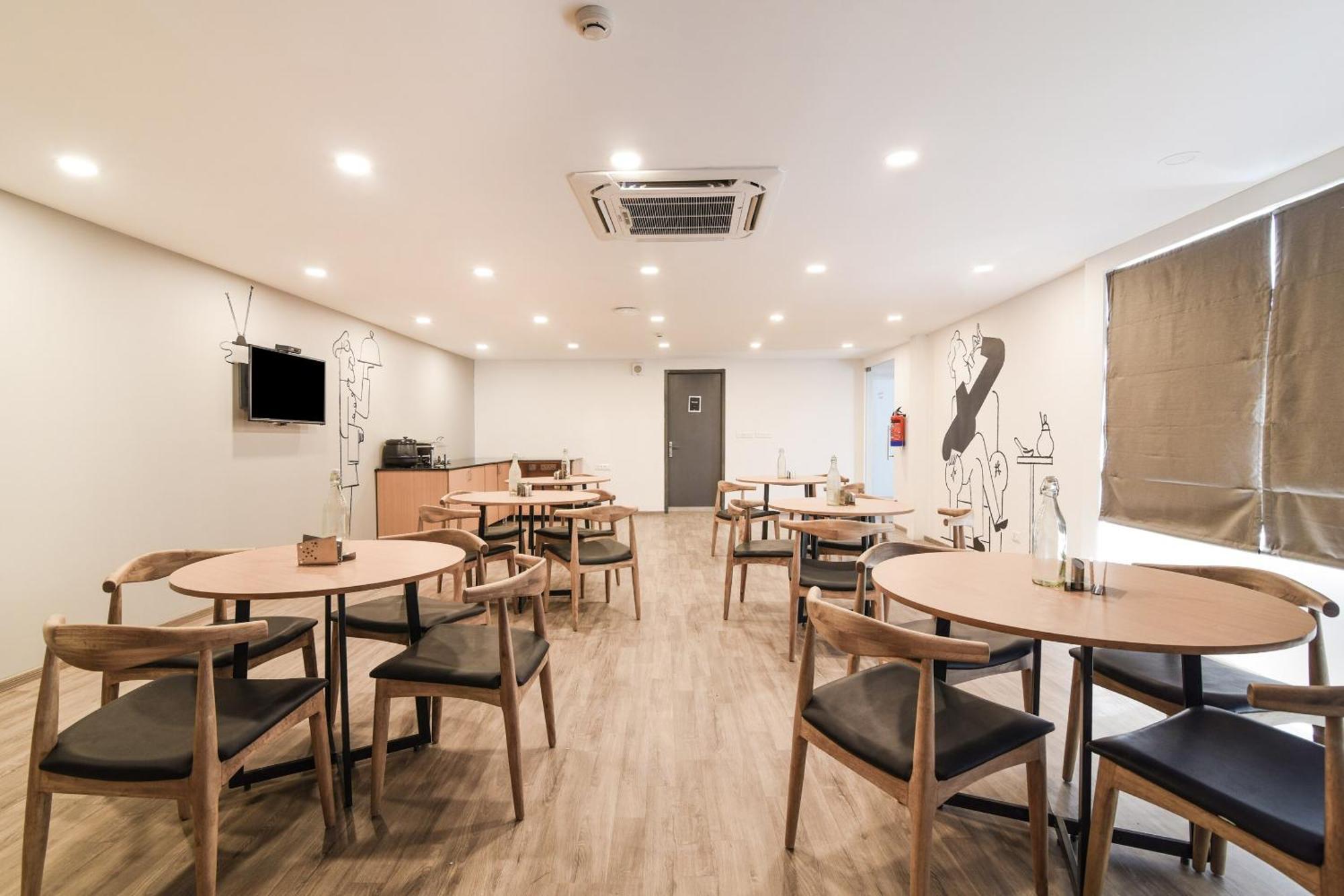 Super Townhouse Xotel Chennai Luaran gambar