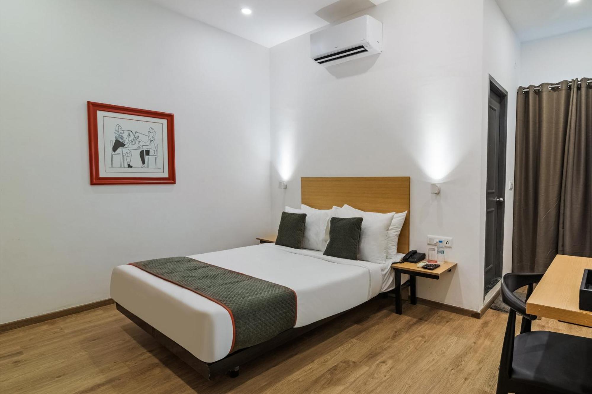 Super Townhouse Xotel Chennai Luaran gambar